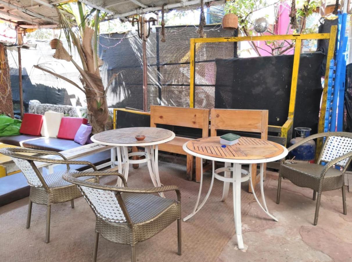 Hippie Hostel Anjuna Bagian luar foto