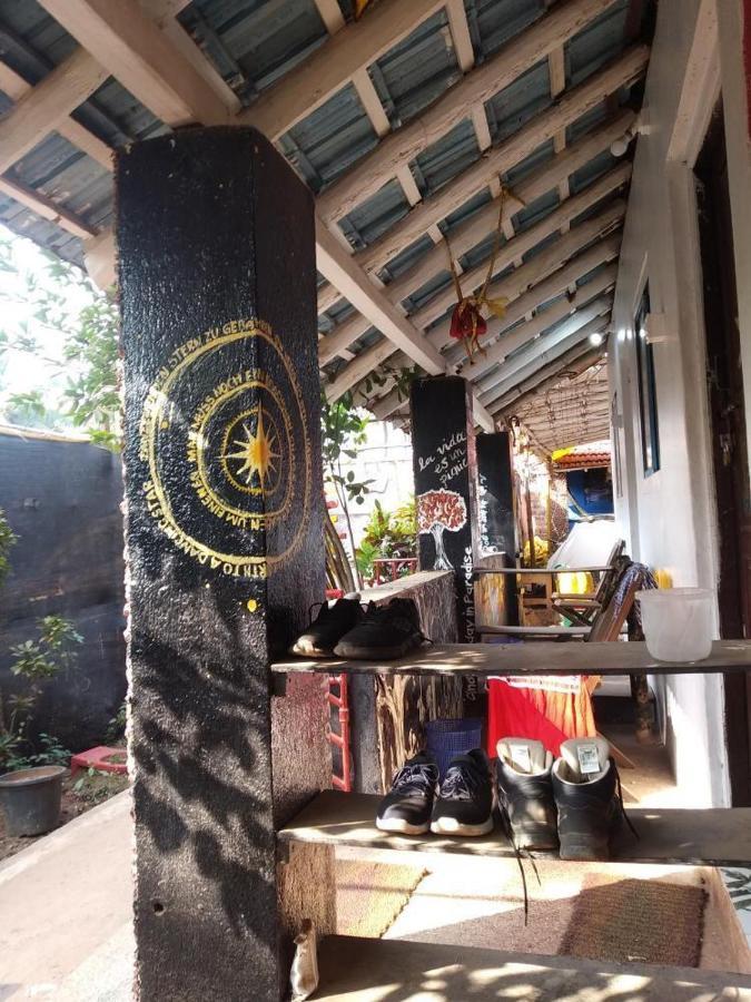 Hippie Hostel Anjuna Bagian luar foto