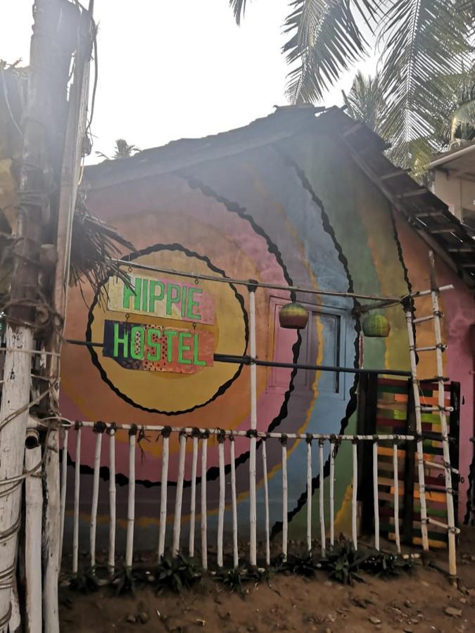 Hippie Hostel Anjuna Bagian luar foto
