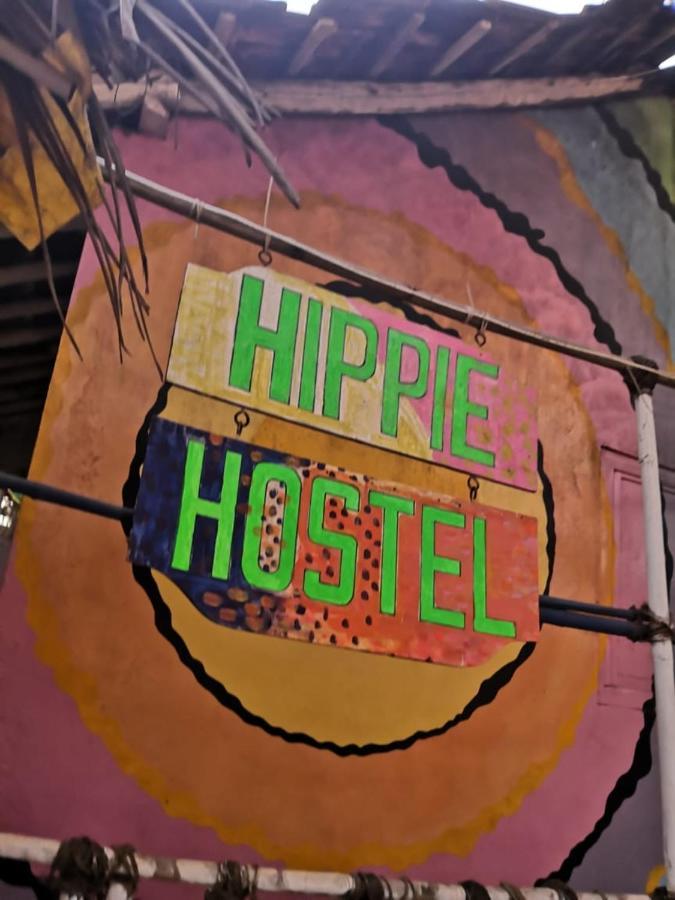 Hippie Hostel Anjuna Bagian luar foto